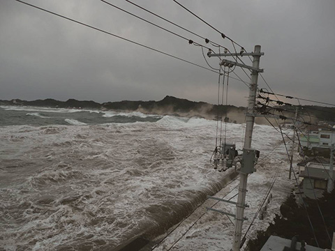 鈴木利明写真展「いわき市 津波の惨状」